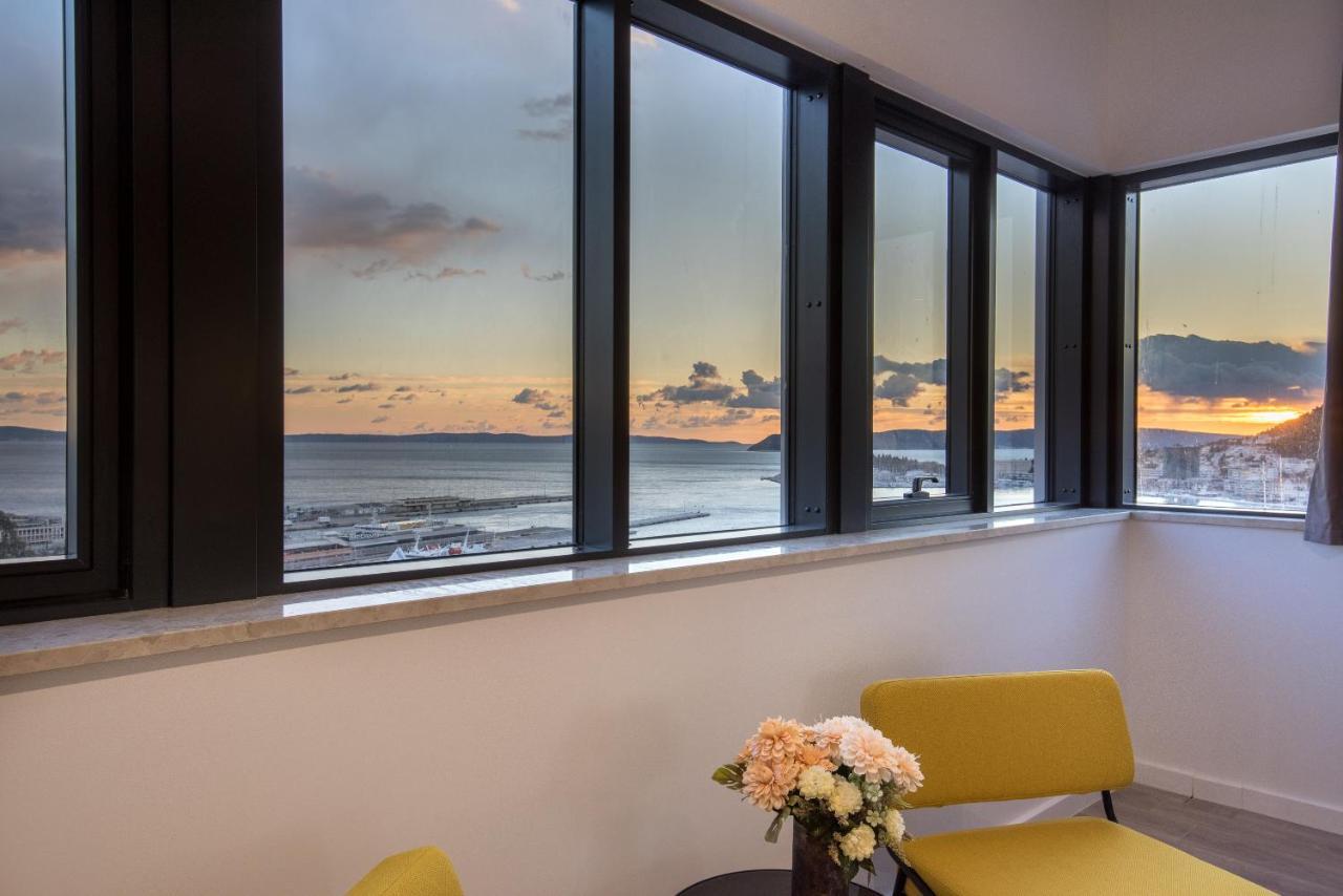 Seascape Luxury Rooms Split Exterior photo